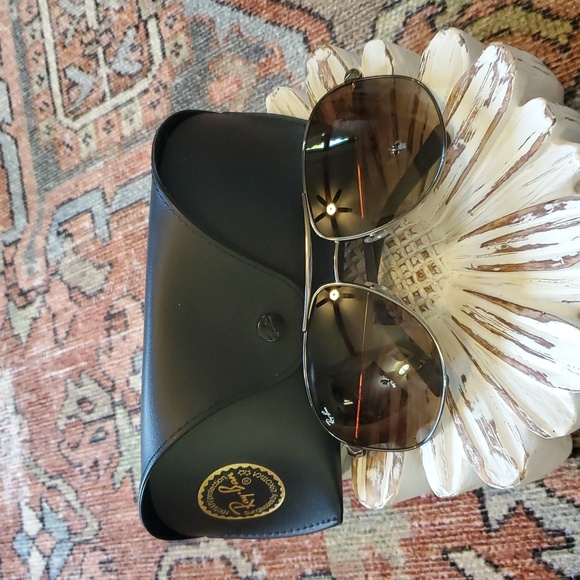 Ray-Ban Black Leather Sunglasses Case with Gold Logo - Picture 1 of 8